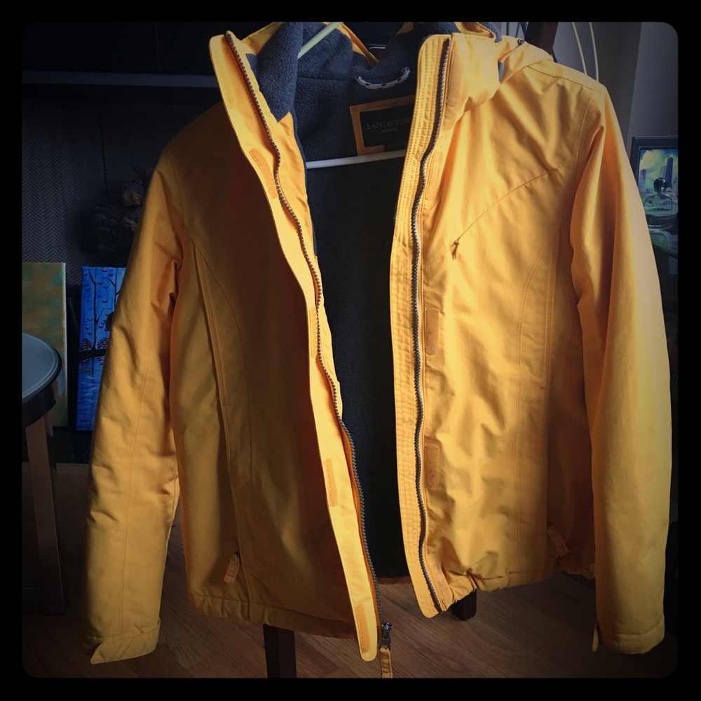 Lands end squall jacket. Beautiful yellow.